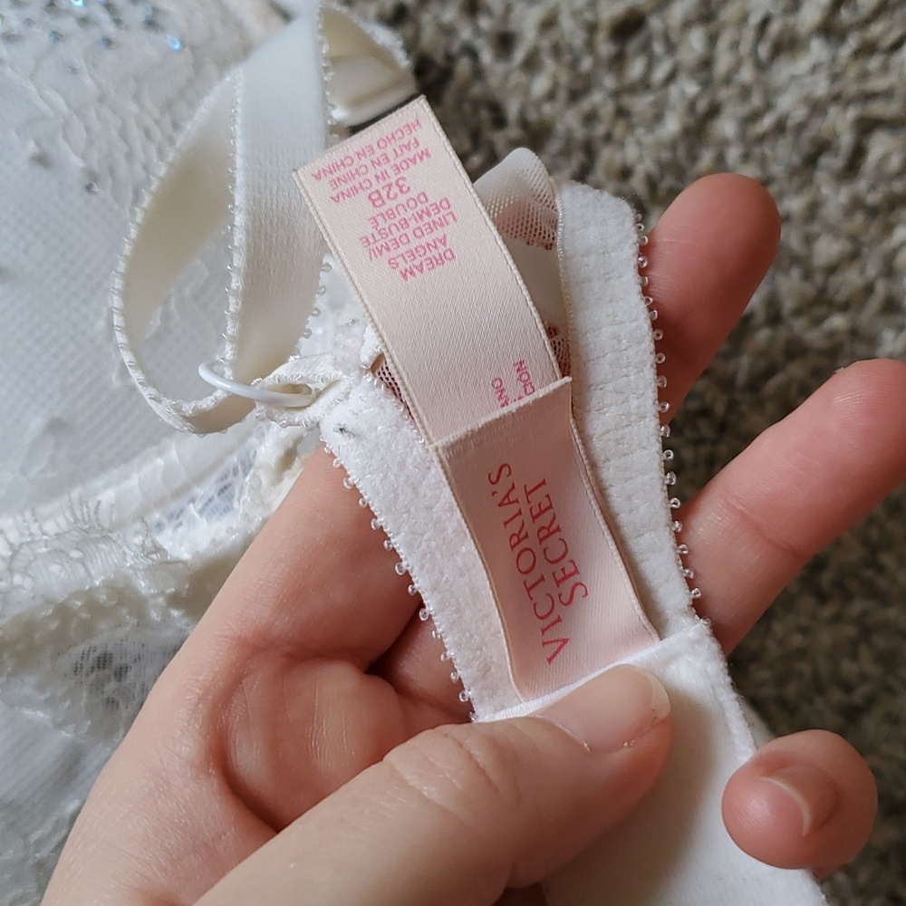 VS Crystal Bra - Picture 5 of 5